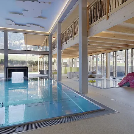 Otel Alpina Zillertal . Family Lifestyle Kinderhotel