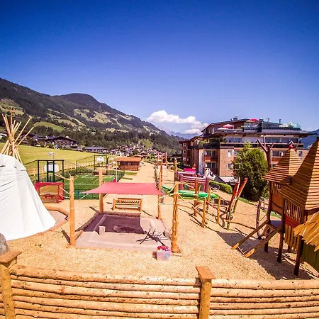 Alpina Zillertal . Family Lifestyle Kinderhotel 4*