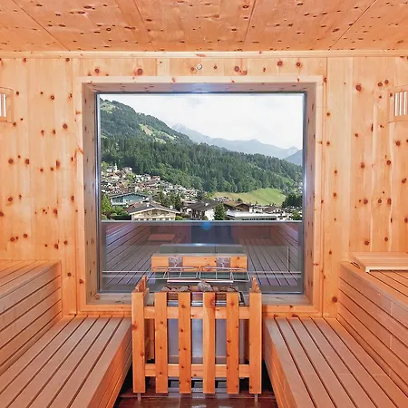 Alpina Zillertal . Family Lifestyle Kinderhotel 4* Fügen