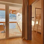 Alpina Zillertal . Family Lifestyle 4* 푸겐