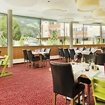 호텔 Alpina Zillertal . Family Lifestyle 푸겐
