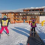 Alpina Zillertal . Family Lifestyle 호텔 4*