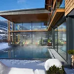 호텔 Alpina Zillertal . Family Lifestyle 푸겐