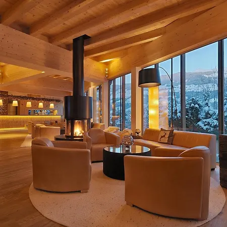 Hotel Alpina Zillertal . Family Lifestyle Kinderhotel
