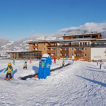 Alpina Zillertal . Family Lifestyle Kinderhotel 4* Fuegen