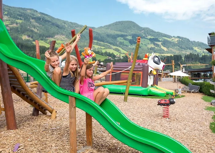 Alpina Zillertal . Family Lifestyle Hotel 4*